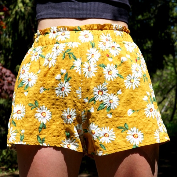 Zaful Flowy Flower Patterend Shorts - Picture 1 of 4